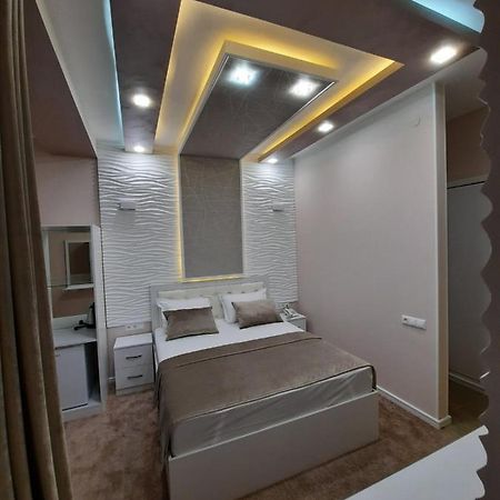 The Land Of Ararat Hotel Yerevan Bagian luar foto